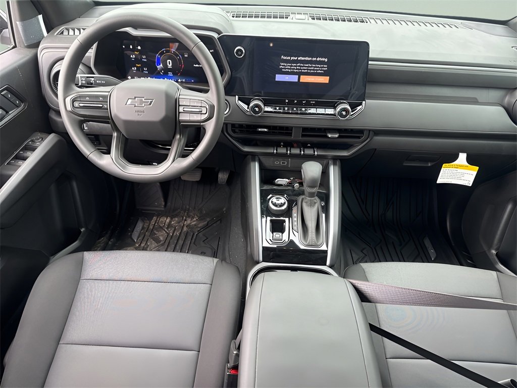Used 2025 Chevrolet Colorado Trail Boss w/ Midnight Edition image 13