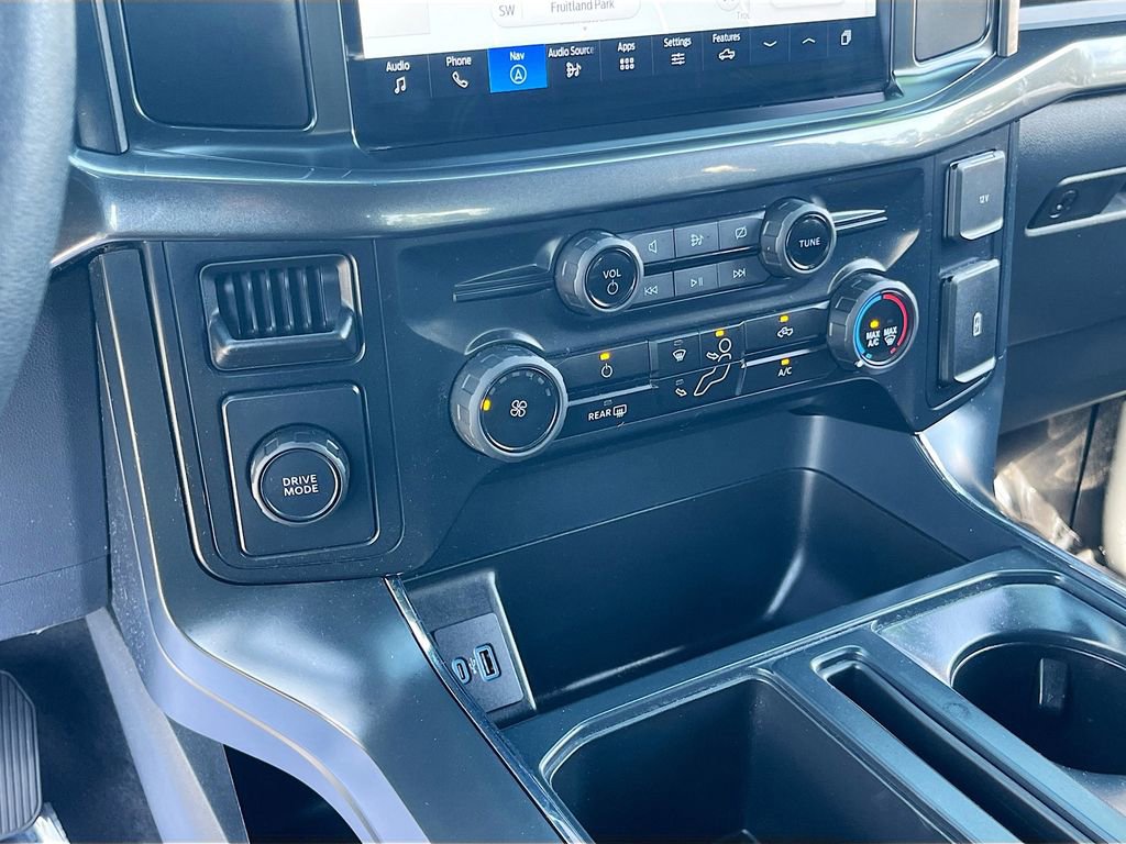Used 2024 Ford F150 STX RWD image 16