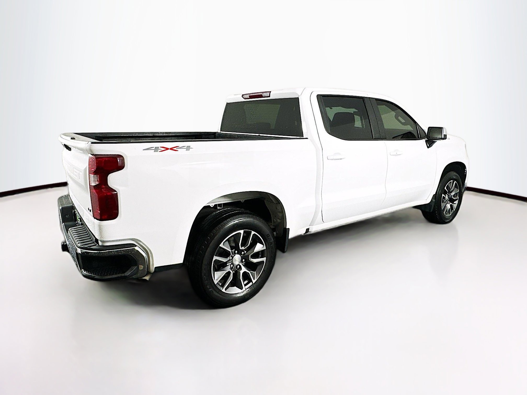 Used 2022 Chevrolet Silverado 1500 LT image 9