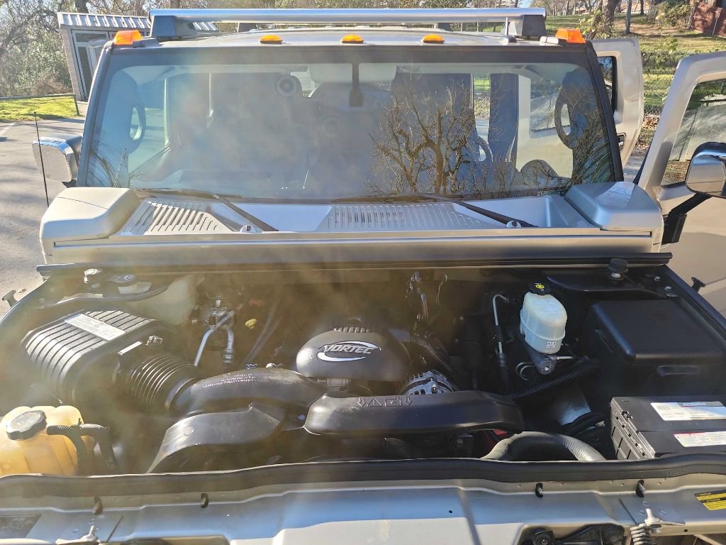 Used 2005 HUMMER H2 w/ Preferred Equipment Group image 39