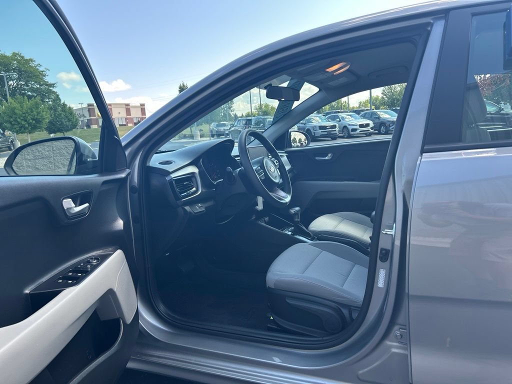 Certified 2021 Kia Rio S FWD image 10