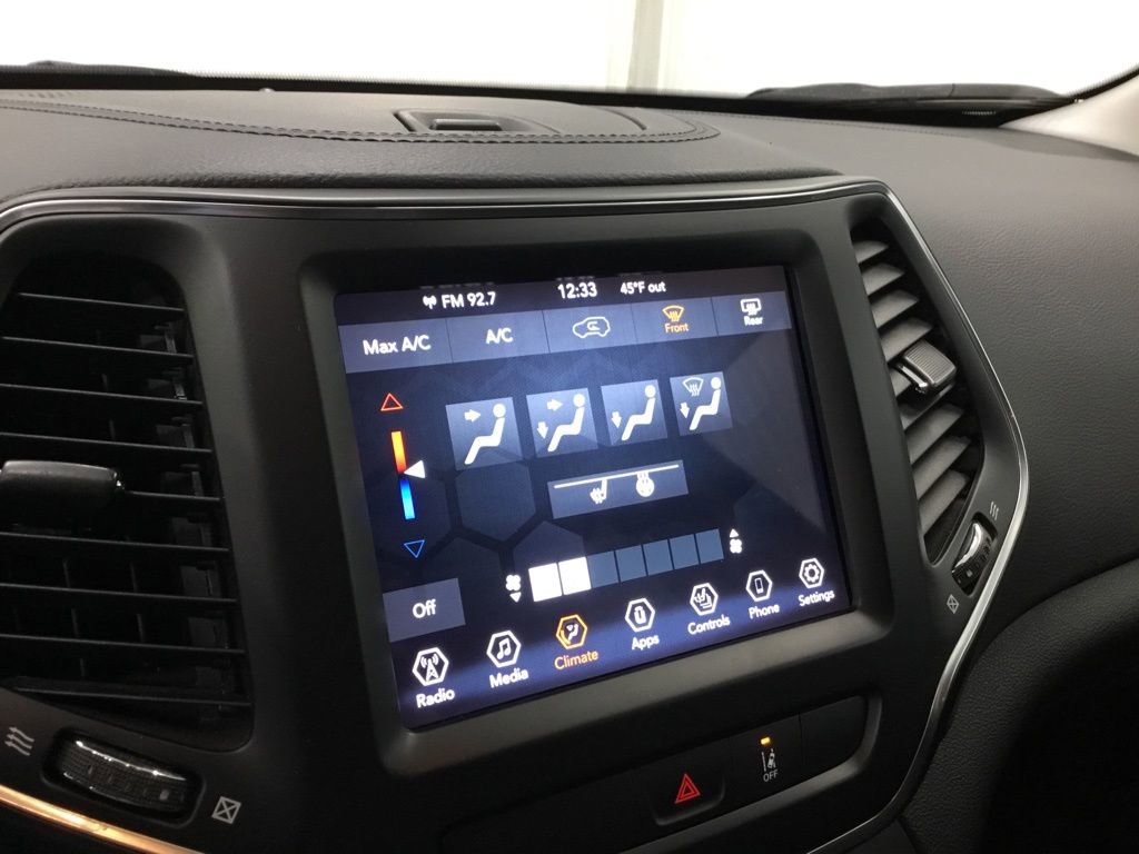 Used 2022 Jeep Cherokee Latitude w/ Trailer Tow Group image 20