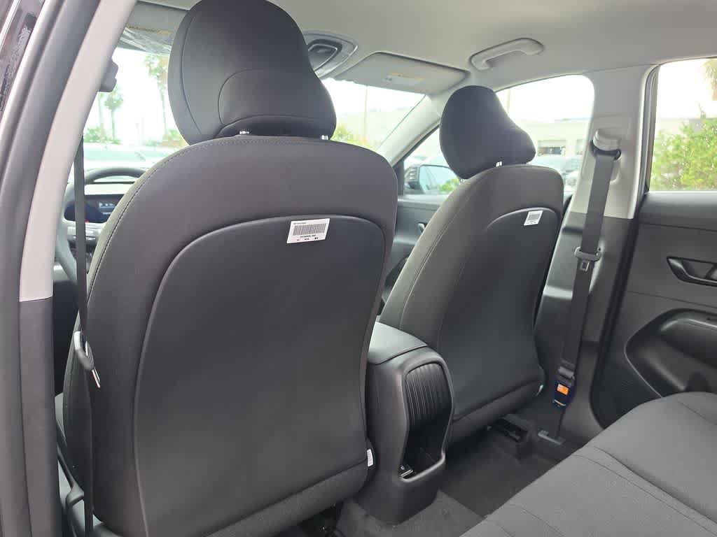 New 2027 Hyundai Kona SE FWD image 19