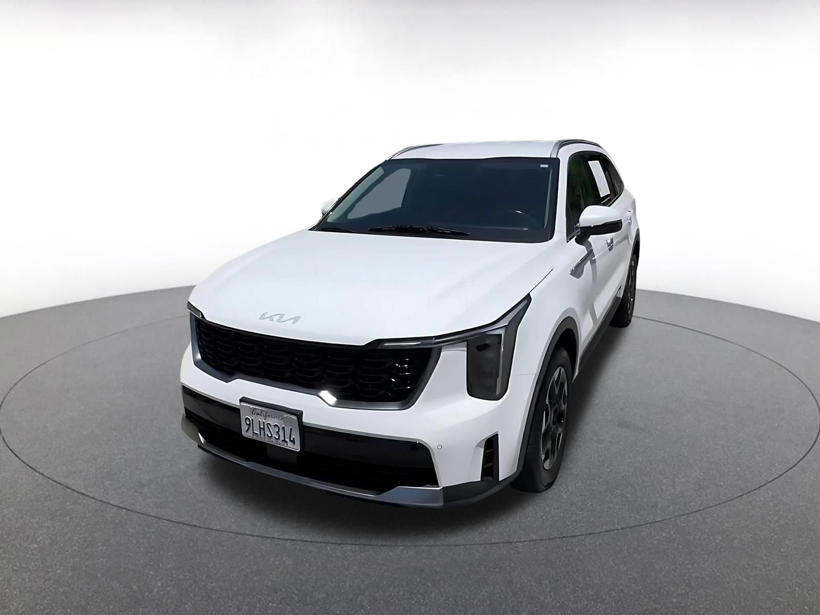 Used 2024 Kia Sorento S FWD image 6