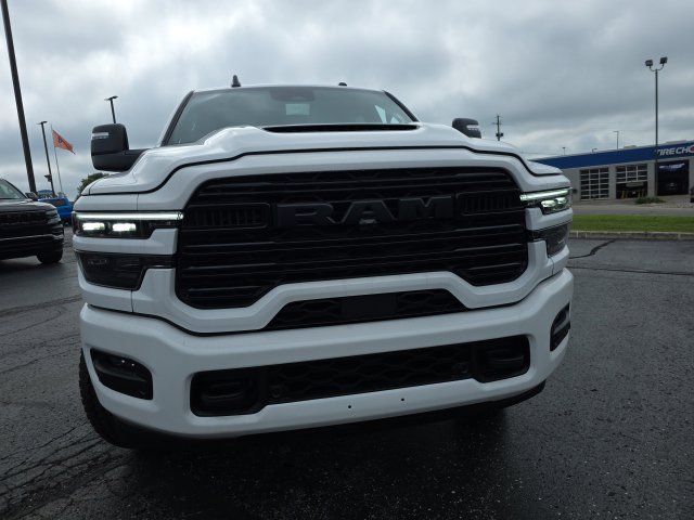 New 2026 RAM 2500 Laramie w/ Night Edition AWD/4WD image 10