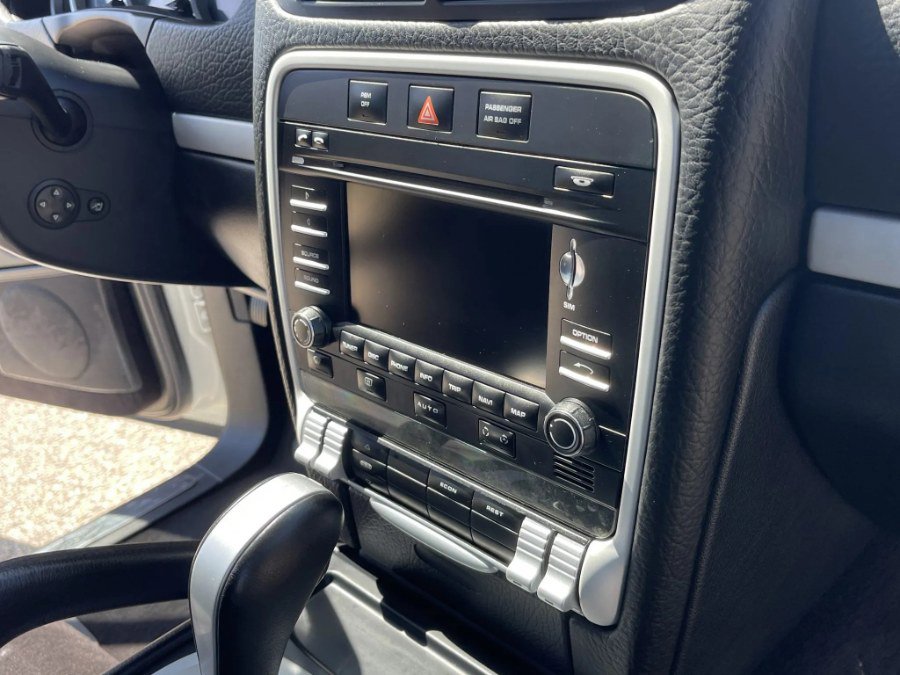 Used 2009 Porsche Cayenne GTS image 31