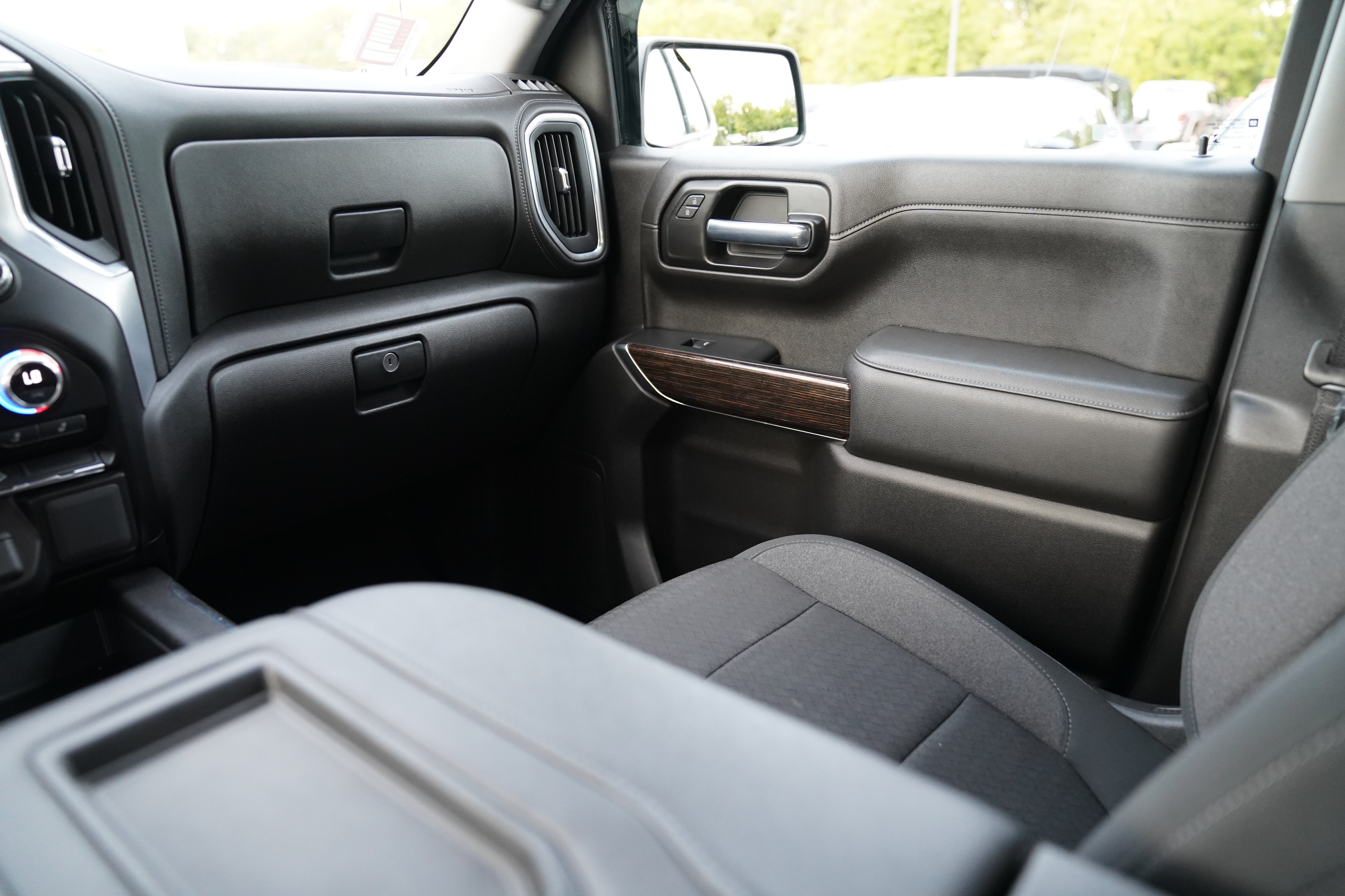 Used 2021 GMC Sierra 1500 Elevation w/ X31 Off-Road Package AWD/4WD image 12