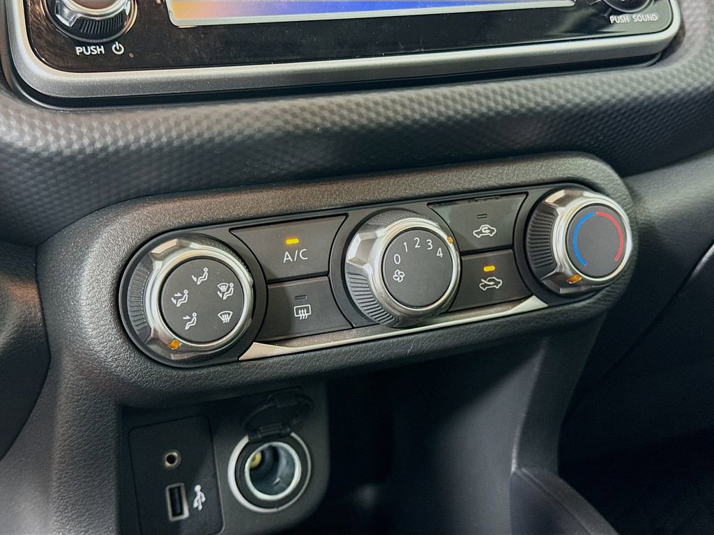 Used 2024 Nissan Kicks S image 15