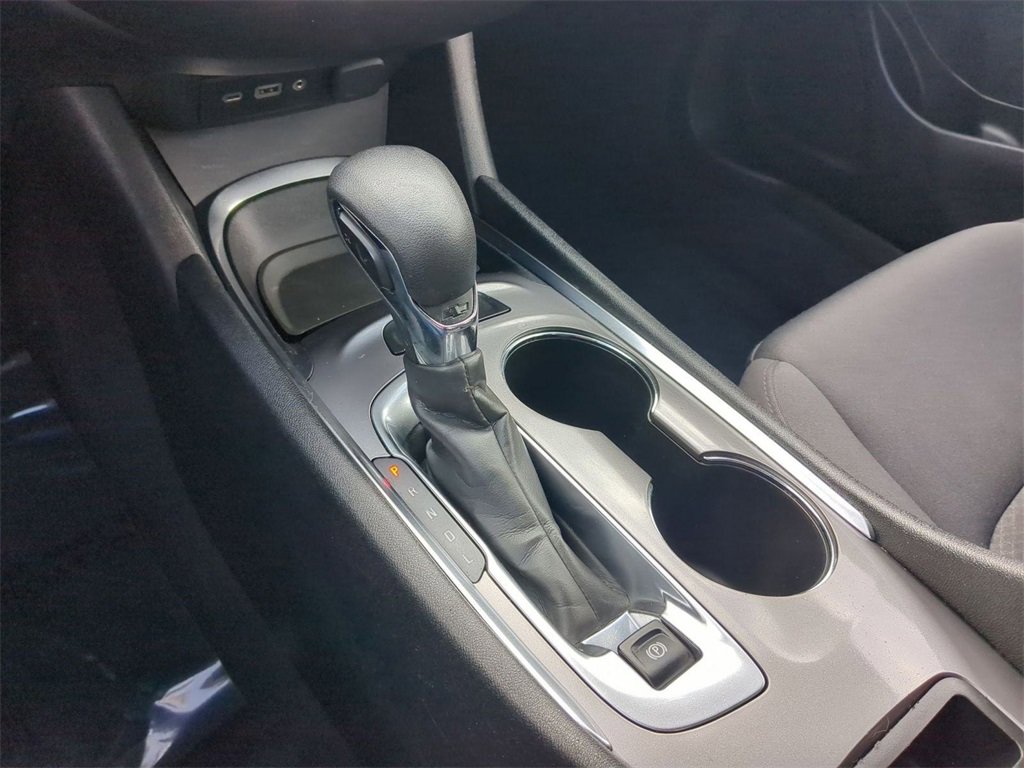 Used 2022 Chevrolet Malibu LT image 19