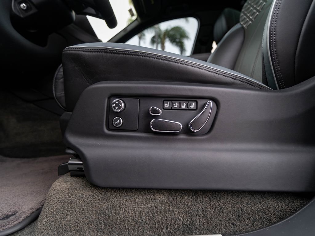 Used 2023 Bentley Bentayga Speed AWD/4WD image 15