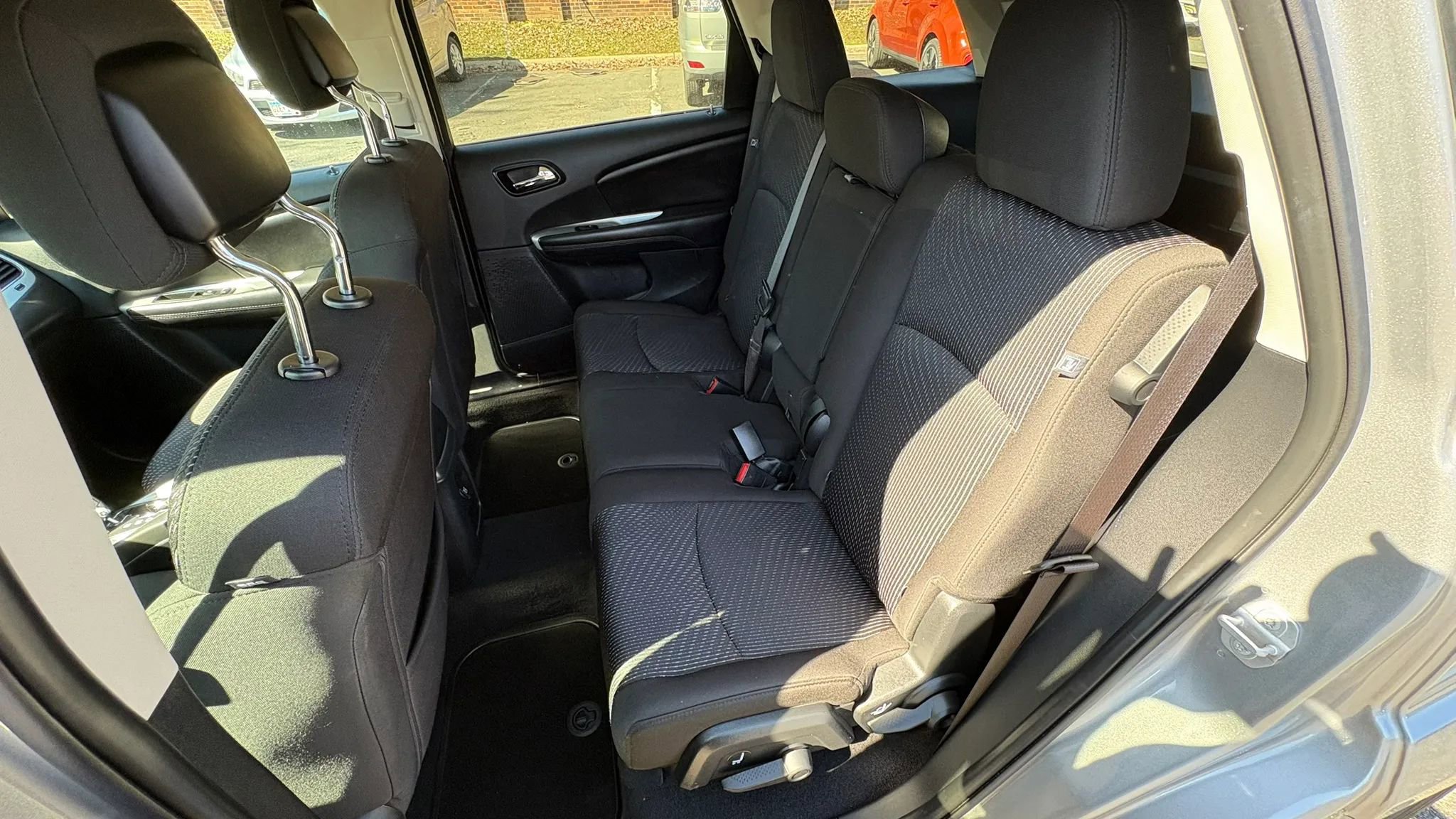 Used 2019 Dodge Journey SE FWD image 24