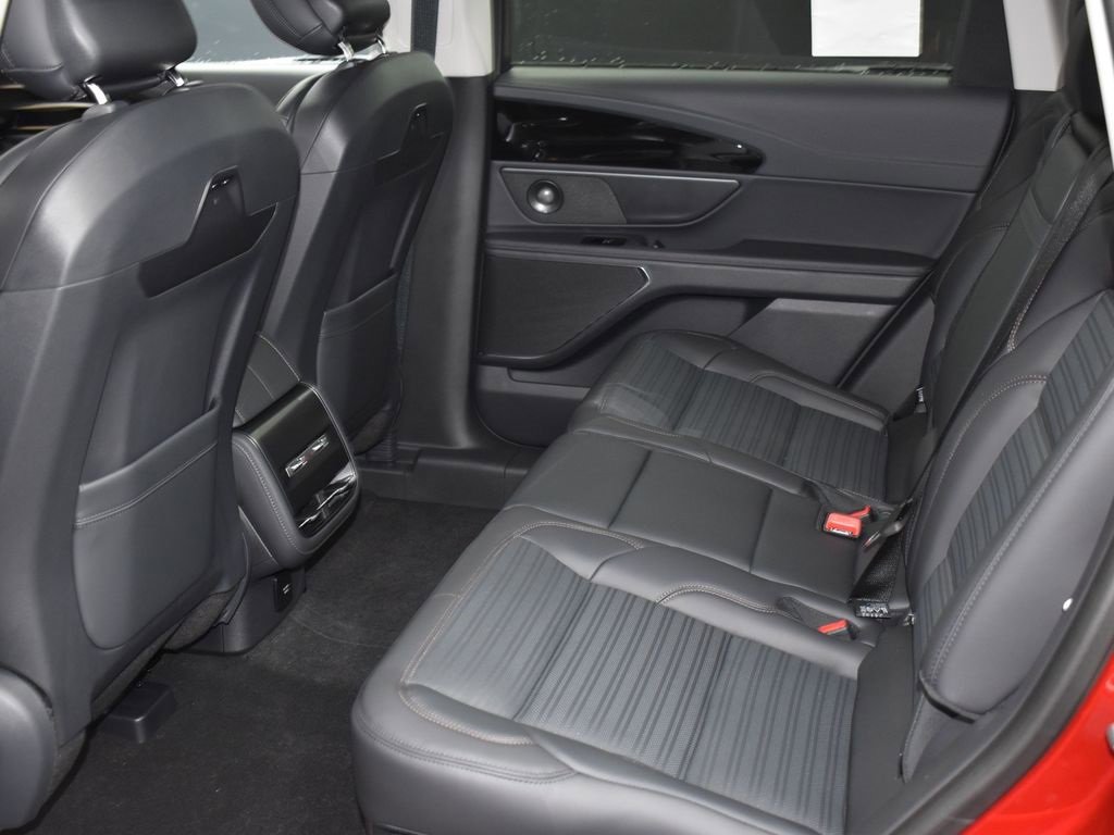 New 2026 Lincoln Nautilus Reserve w/ Jet Appearance Package image 11