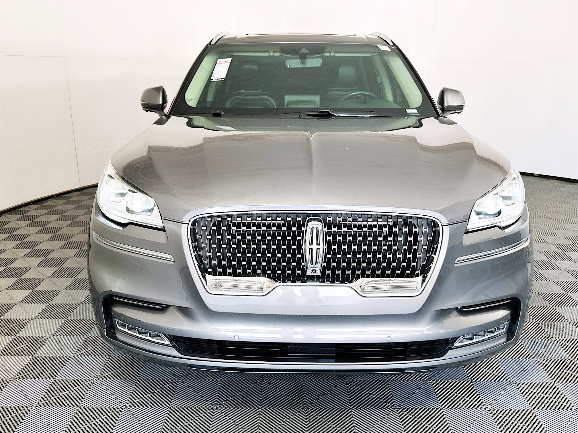 Used 2021 Lincoln Aviator Reserve w/ Equipment Group 208A RWD image 8