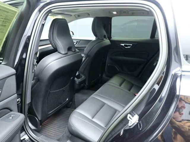 Used 2023 Volvo V60 B5 Cross Country Plus w/ Climate Package AWD/4WD image 22