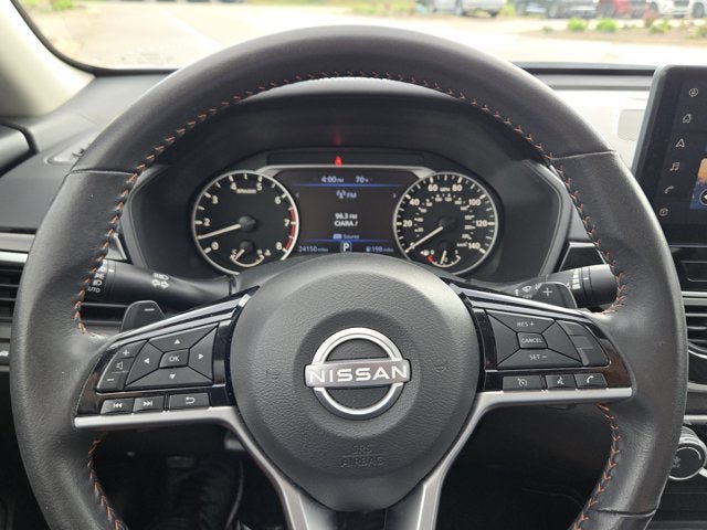 Used 2024 Nissan Altima 2.5 SR w/ SR Premium Package FWD image 30