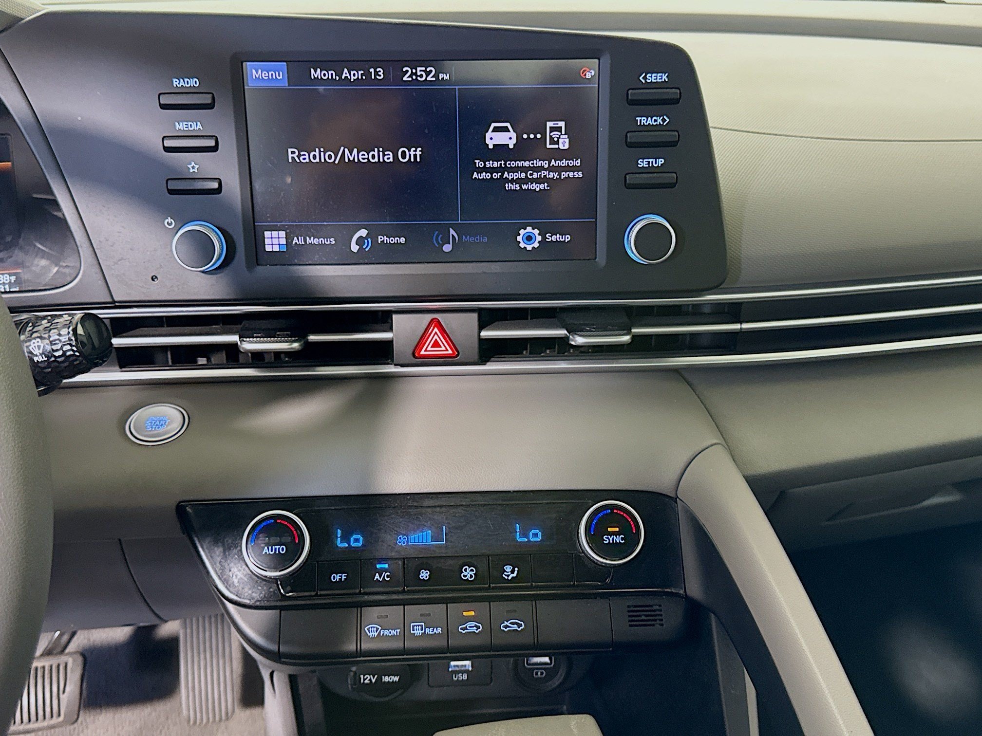 Used 2022 Hyundai Elantra SEL FWD image 18
