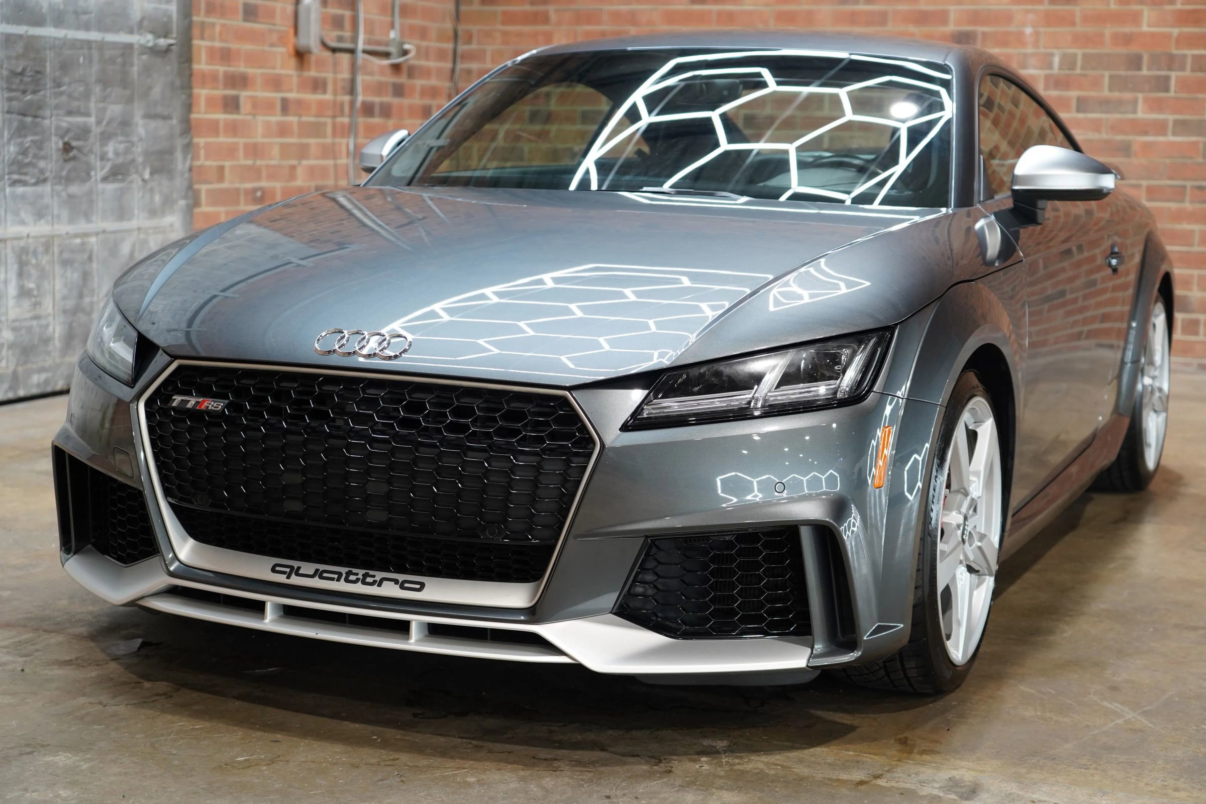 Used 2018 Audi TT RS w/ Technology Package image 8