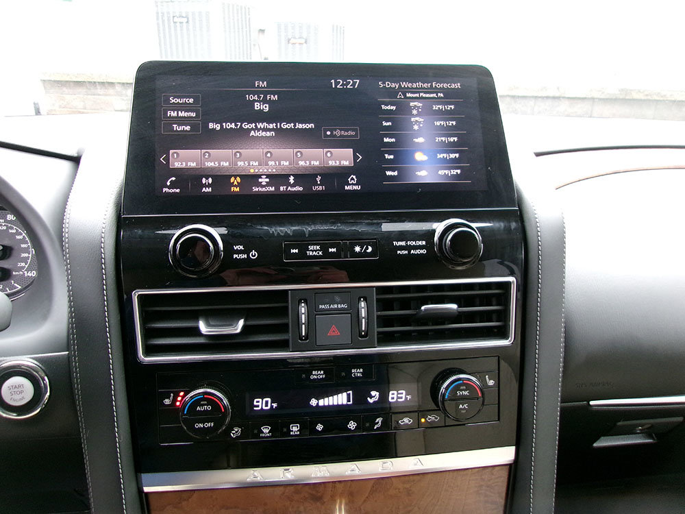 Used 2023 Nissan Armada SL w/ Captain's Chairs Package AWD/4WD image 16