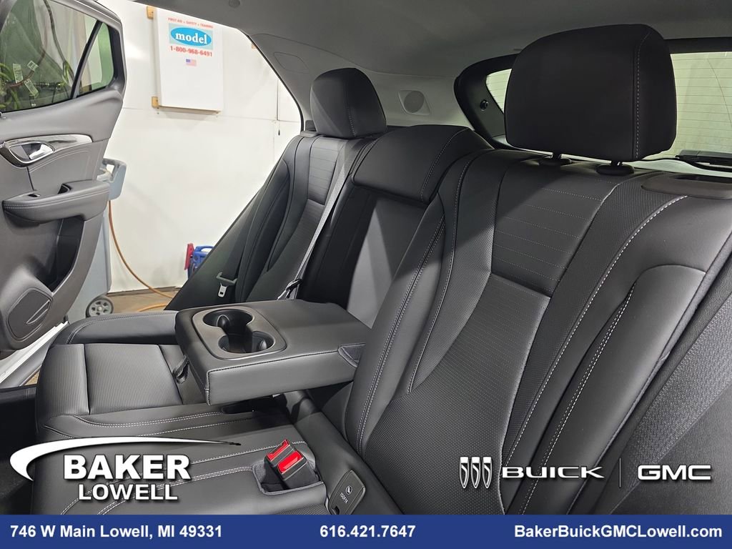New 2026 Buick Envision Preferred image 14