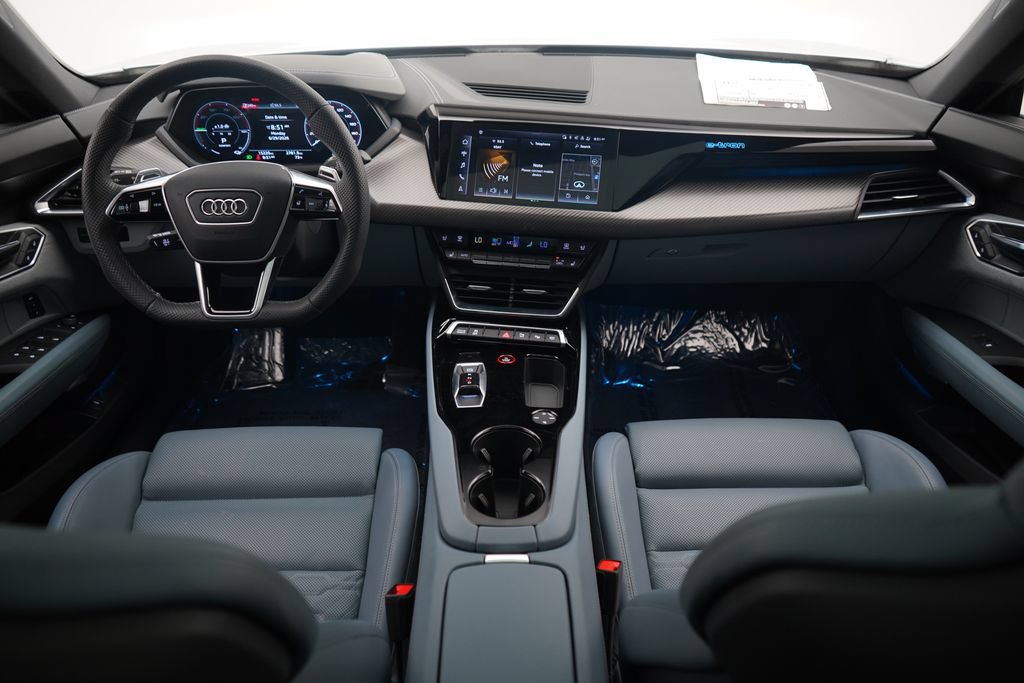 Used 2023 Audi e-tron GT Prestige AWD/4WD image 8