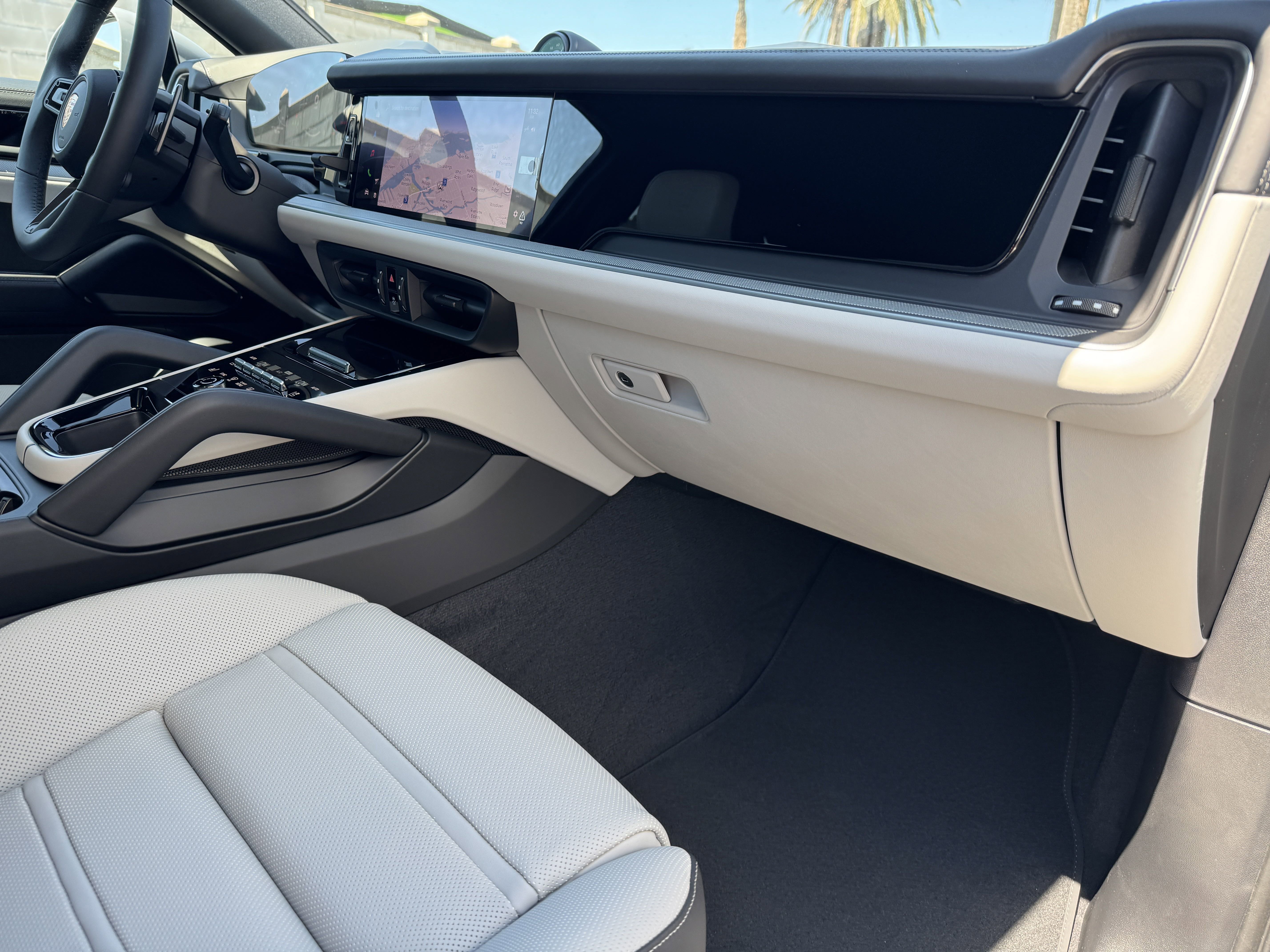 New 2026 Porsche Cayenne Coupe image 16