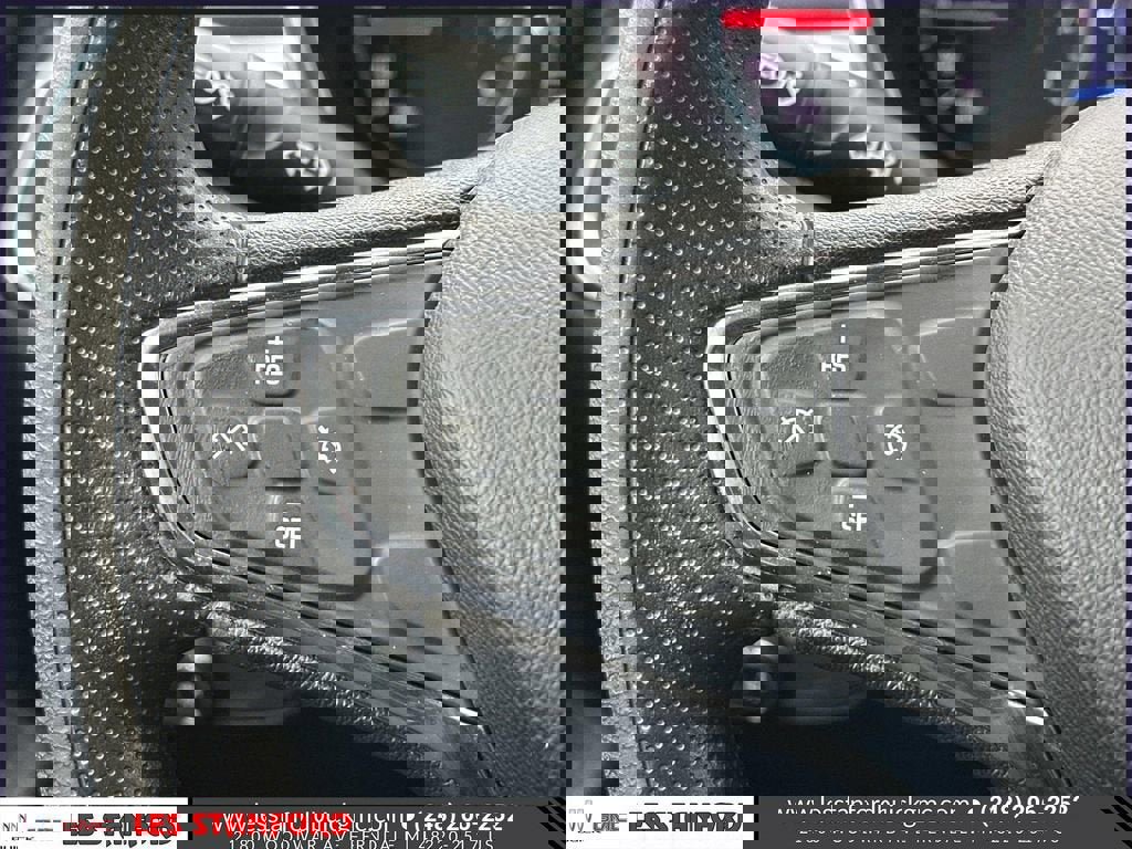 Used 2019 Chevrolet Equinox LT image 23