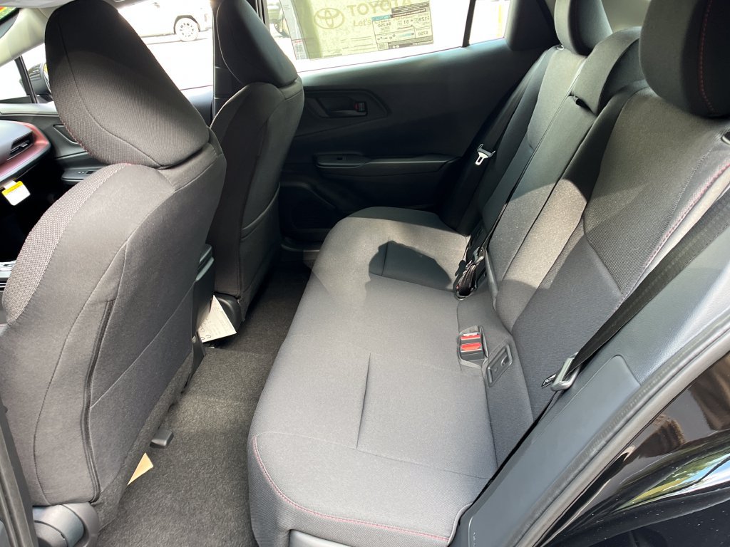 New 2027 Toyota Prius Plug-In Hybrid FWD image 21