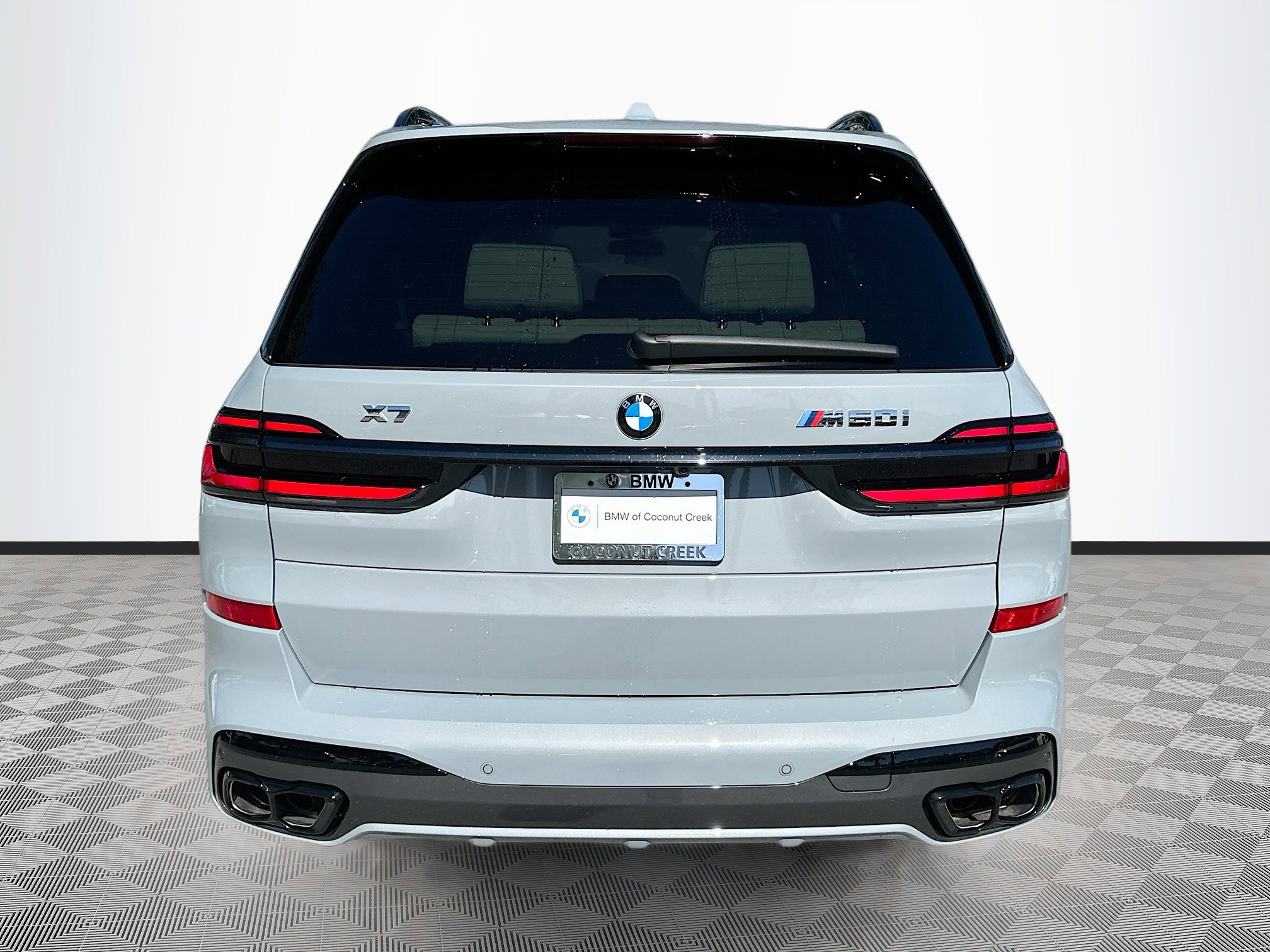 New 2026 BMW X7 M60i image 5