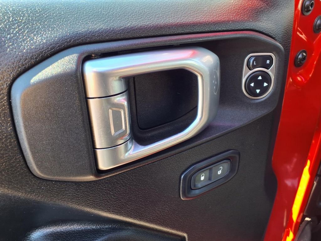 Used 2020 Jeep Wrangler Unlimited Rubicon w/ Quick Order Package 28Y Recon image 19