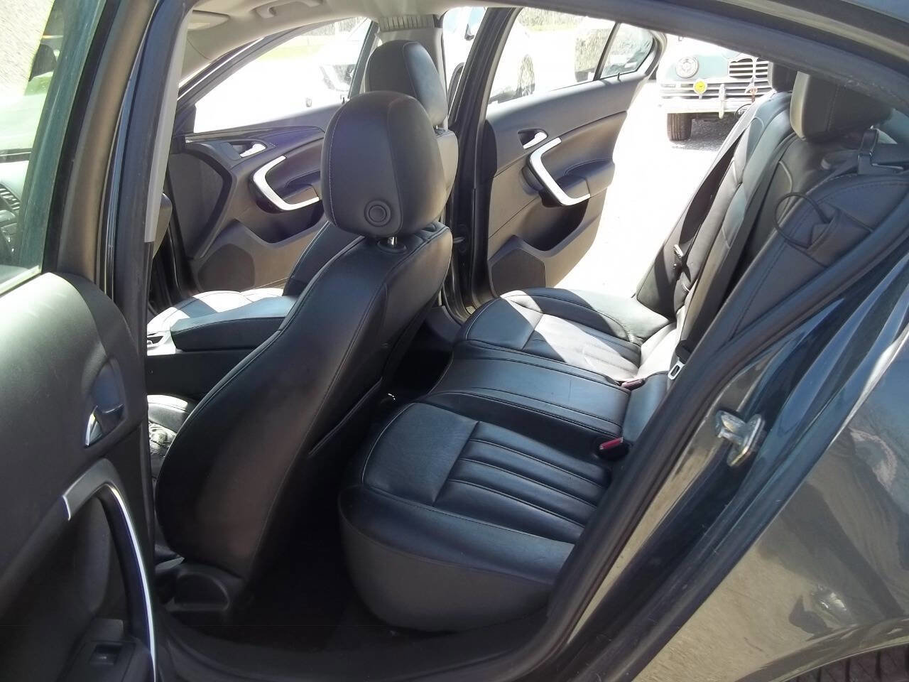 Used 2013 Buick Regal Premium FWD image 8