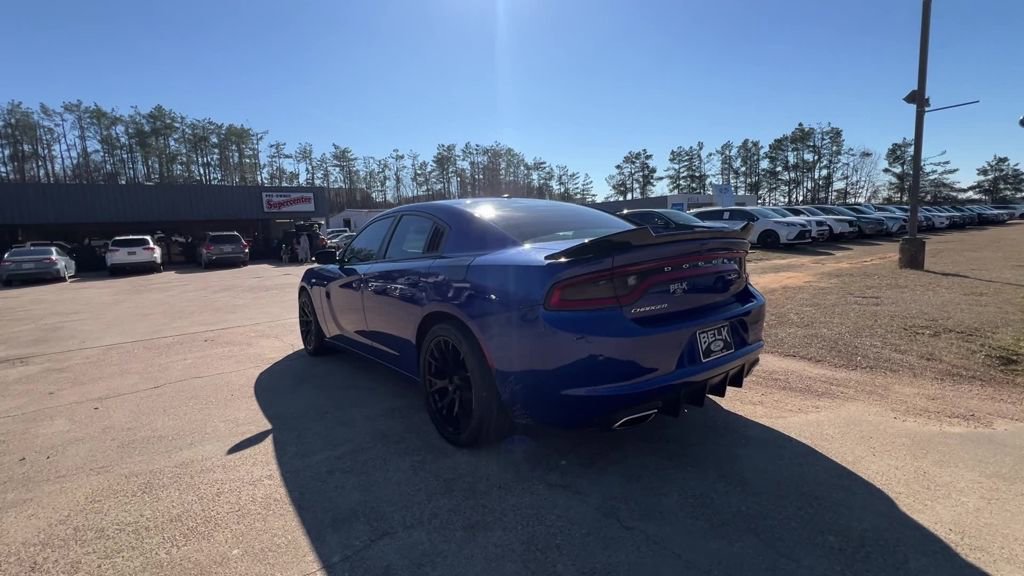 Used 2020 Dodge Charger SXT w/ Leather Interior Group RWD image 4