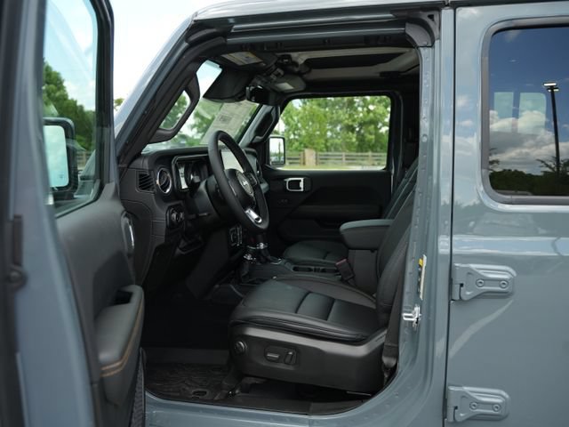 Used 2026 Jeep Wrangler Unlimited Sahara AWD/4WD image 12