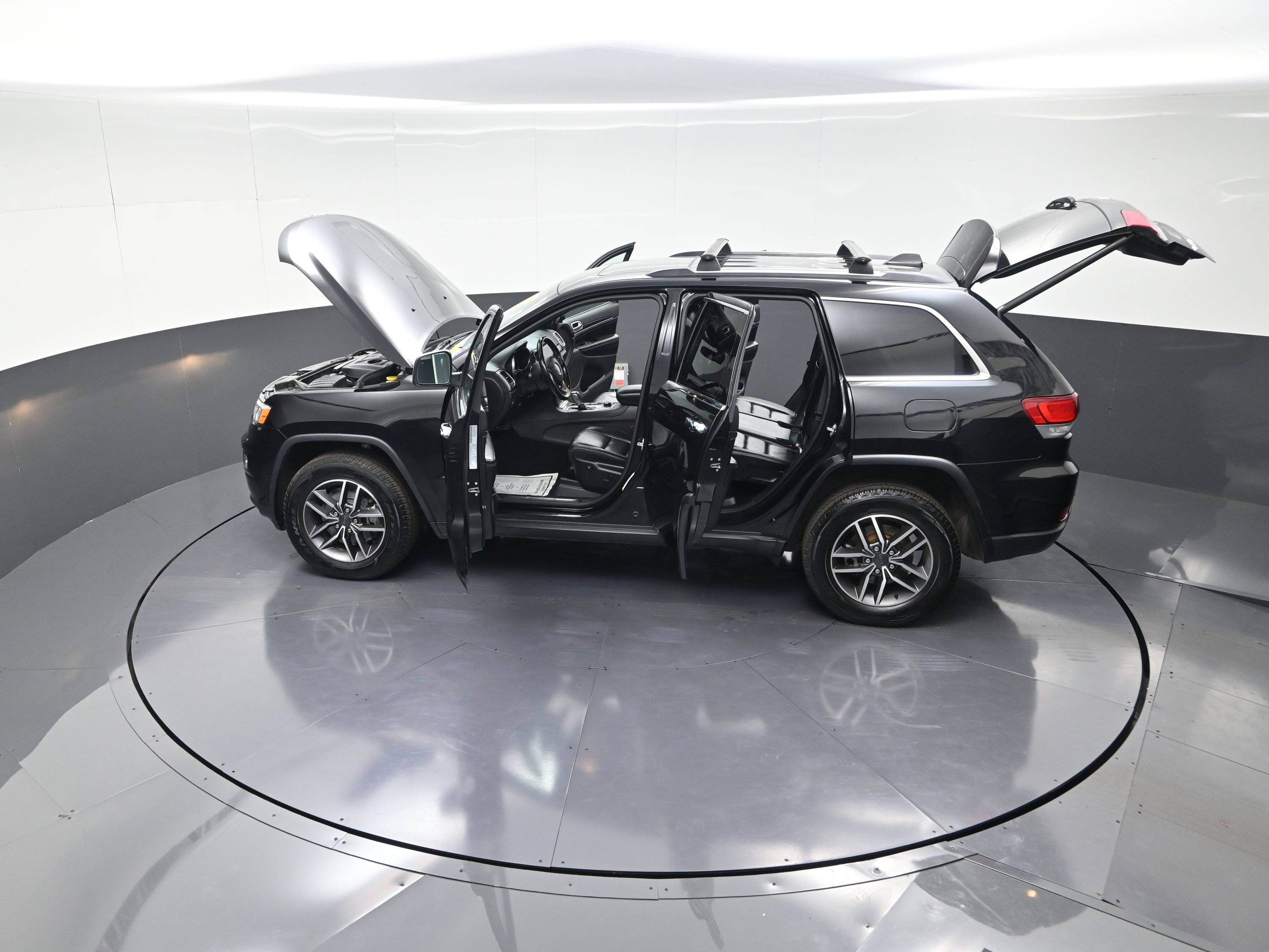 Used 2021 Jeep Grand Cherokee Limited w/ Trailer Tow Group IV image 15