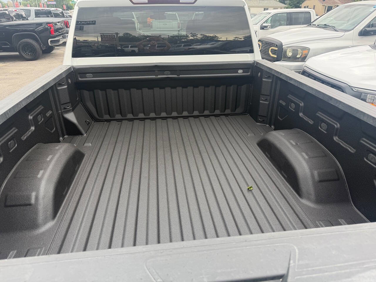 Used 2024 Chevrolet Silverado 2500 LT w/ Convenience Package AWD/4WD image 18