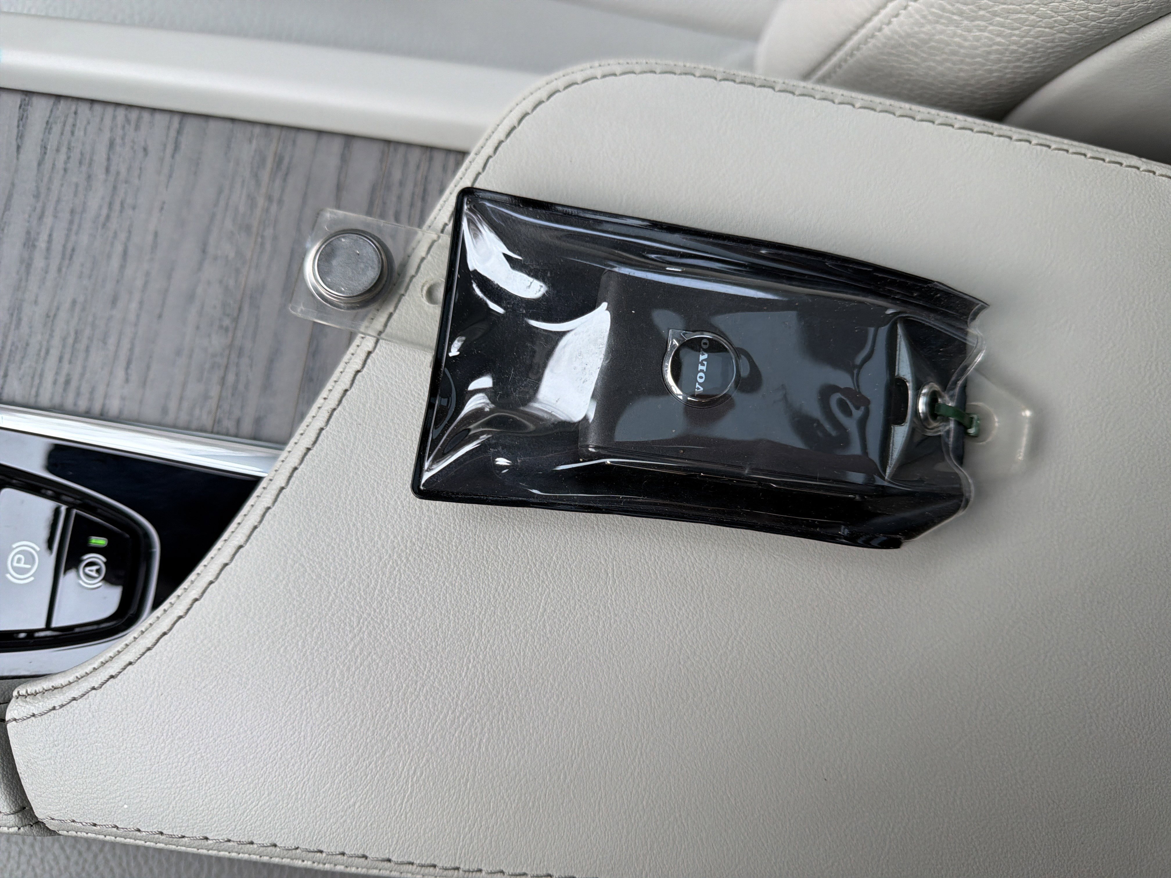 Certified 2023 Volvo XC90 B6 Core w/ Protection Package Premier image 38