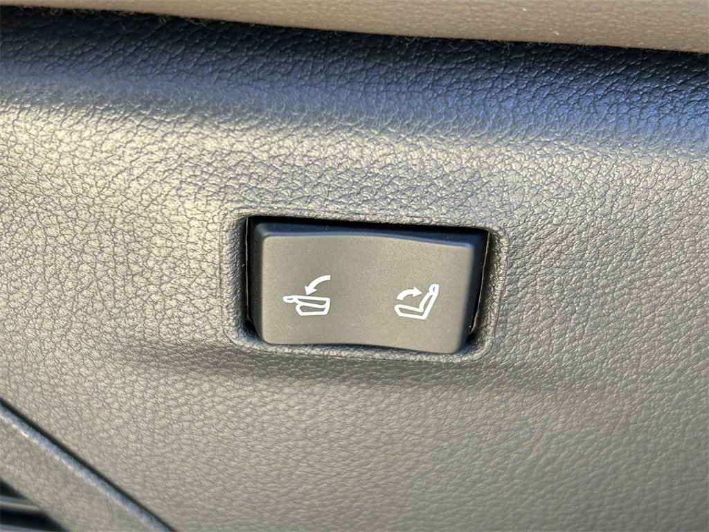 Used 2024 Lexus RX 350 image 14