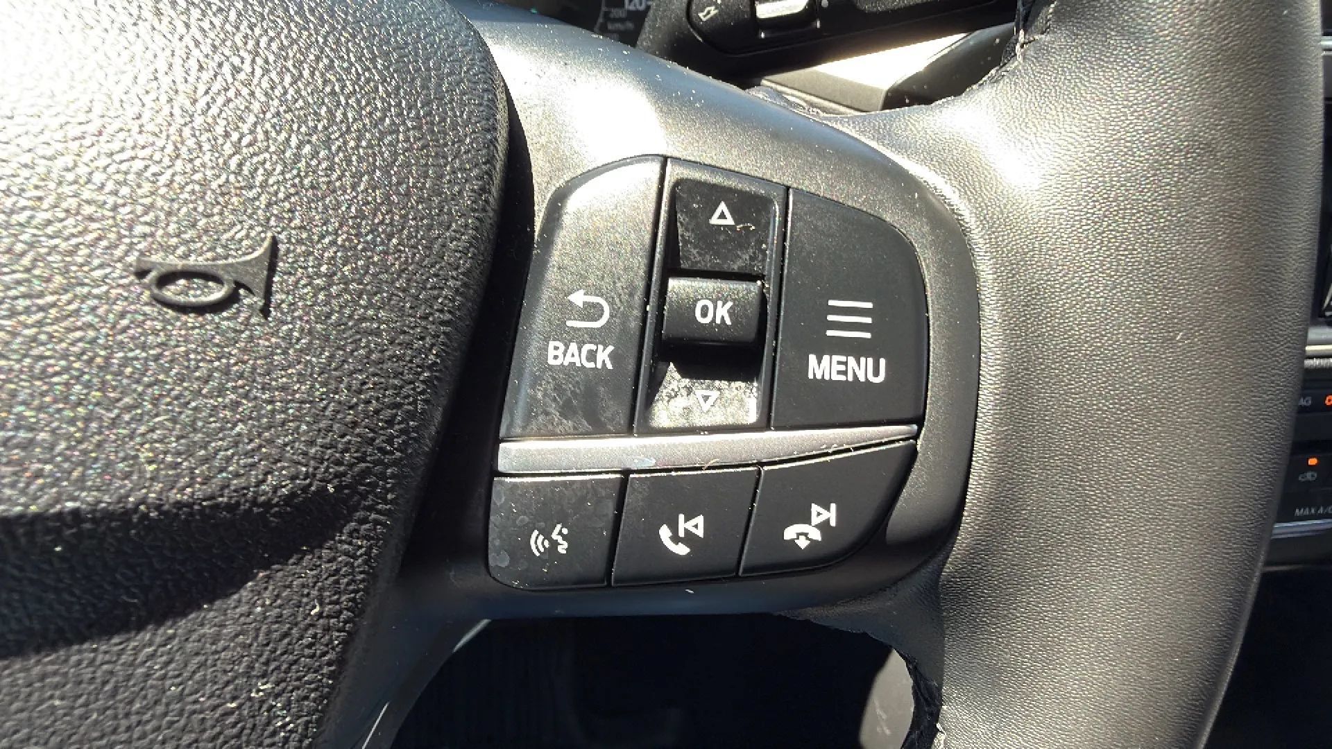 Used 2022 Ford Escape SE w/ Convenience Package AWD/4WD image 11