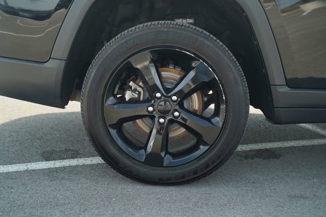 Used 2025 Jeep Grand Cherokee L Altitude image 42