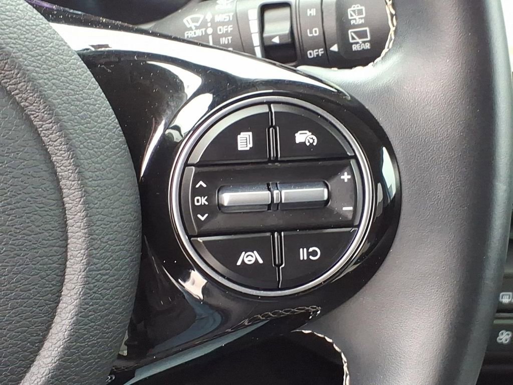 Used 2023 Kia Soul GT-Line image 17