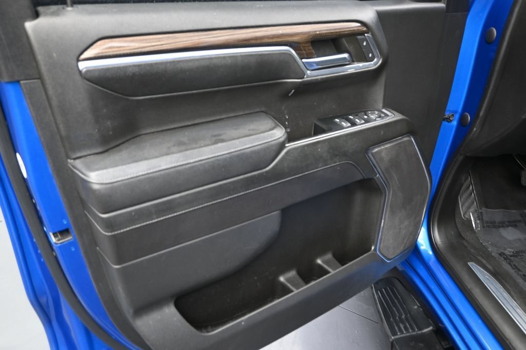 Used 2023 Chevrolet Silverado 1500 RST RWD image 12