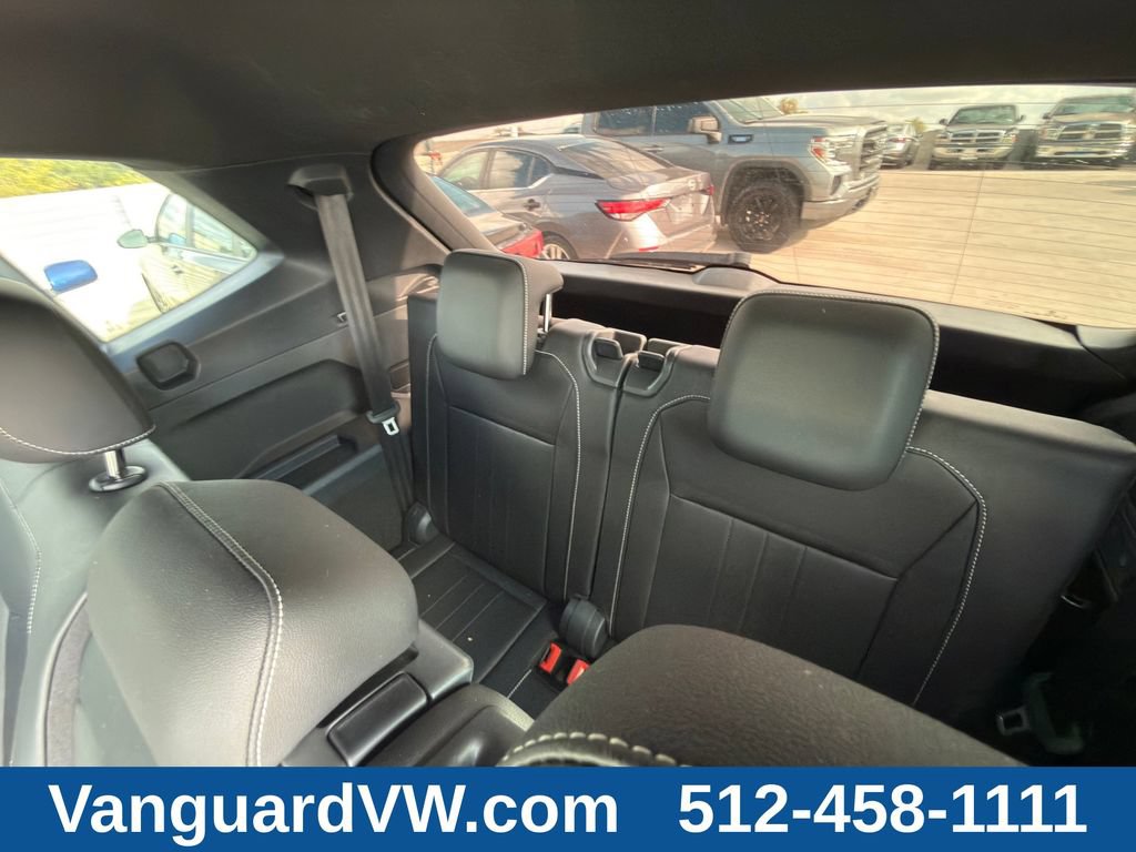 Used 2023 Volkswagen Tiguan SE R-Line FWD image 32