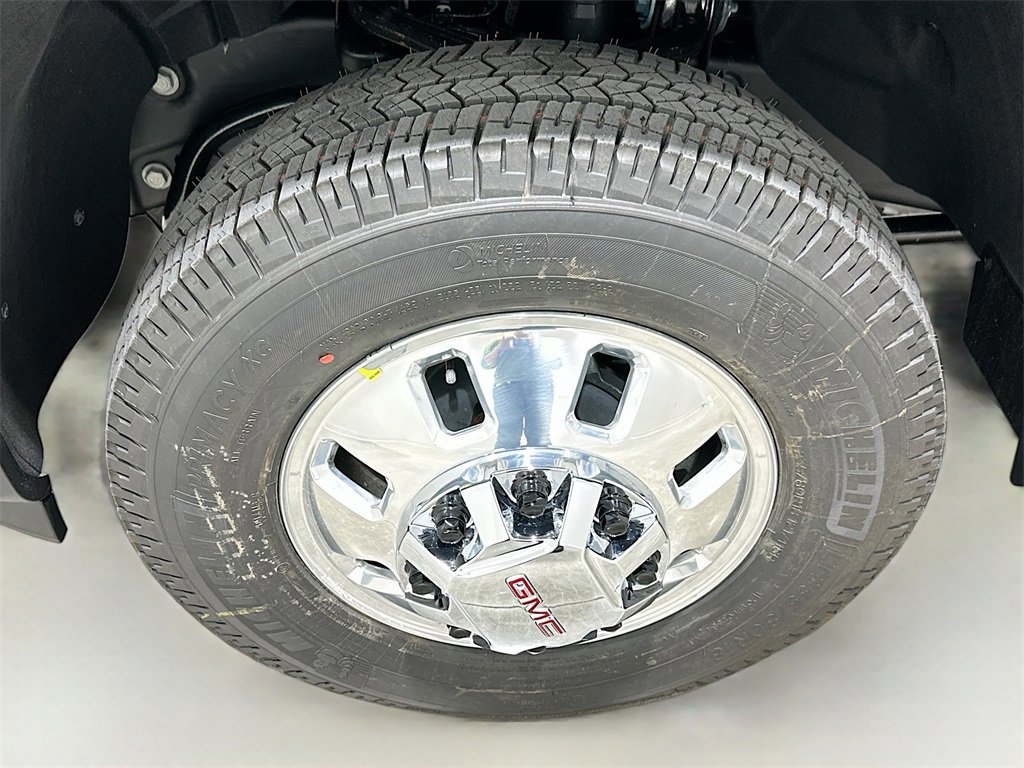 New 2026 GMC Sierra 3500 SLT image 32