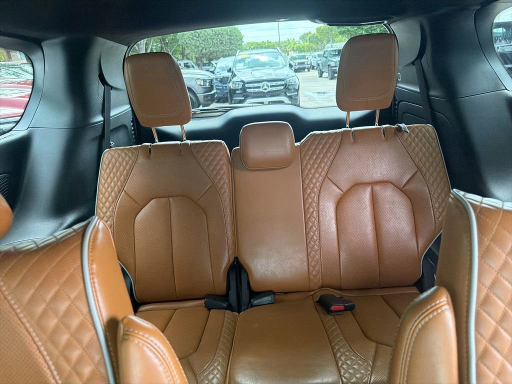 Used 2023 Chrysler Pacifica Pinnacle FWD image 13