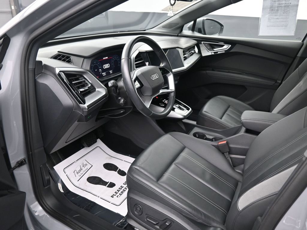 Used 2024 Audi Q4 e-tron Premium w/ Convenience Package image 25