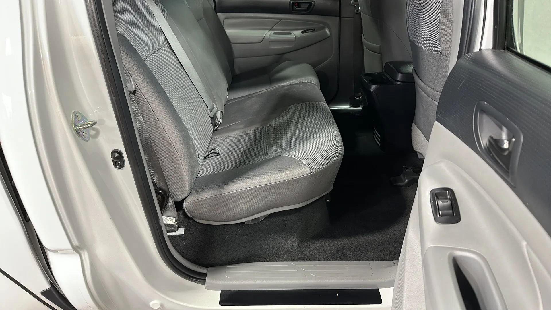 Used 2015 Toyota Tacoma PreRunner w/ TRD Off-Road Package RWD image 14