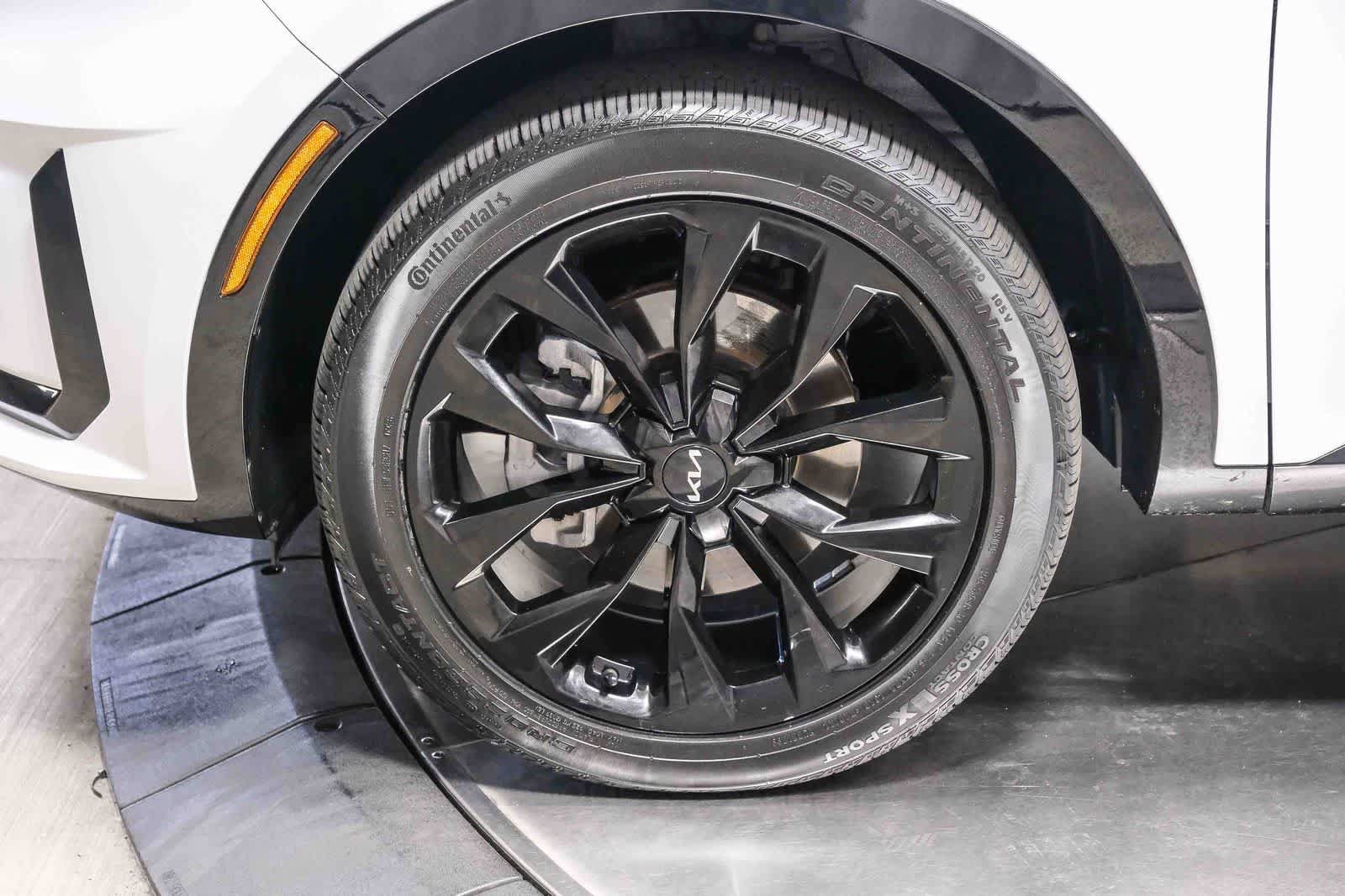 Used 2023 Kia Sorento SX FWD image 10