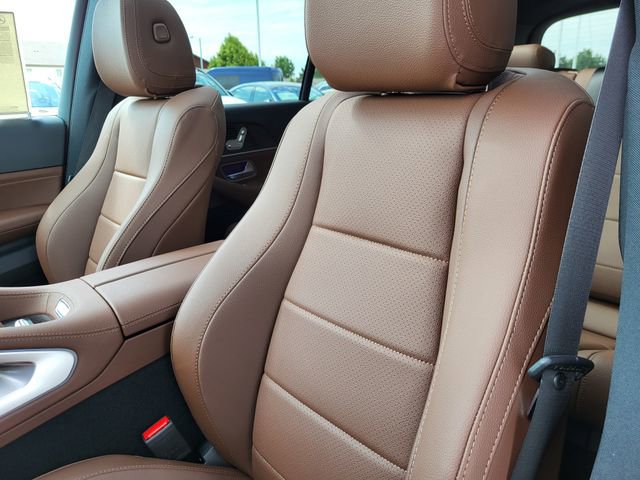 New 2025 Mercedes-Benz GLS 450 4MATIC image 17