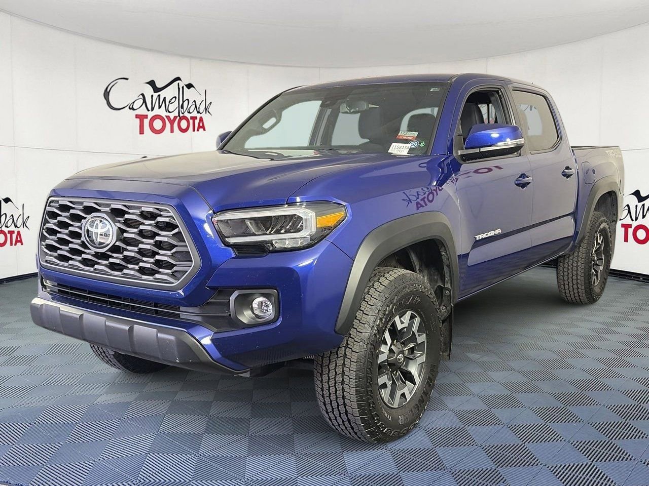 Used 2023 Toyota Tacoma TRD Off-Road AWD/4WD image 4