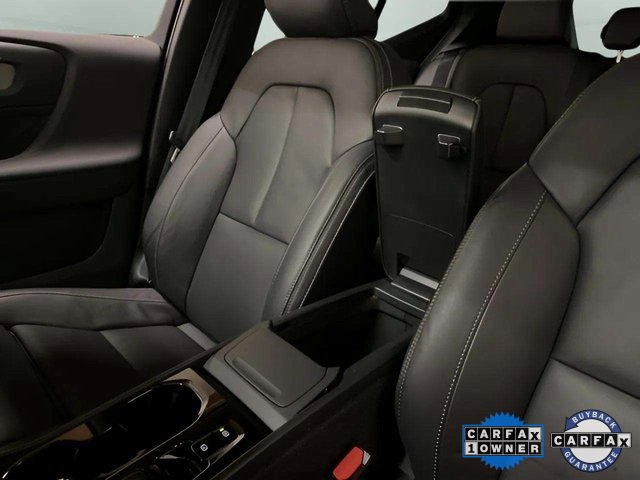 Used 2025 Volvo XC40 B5 Plus image 65