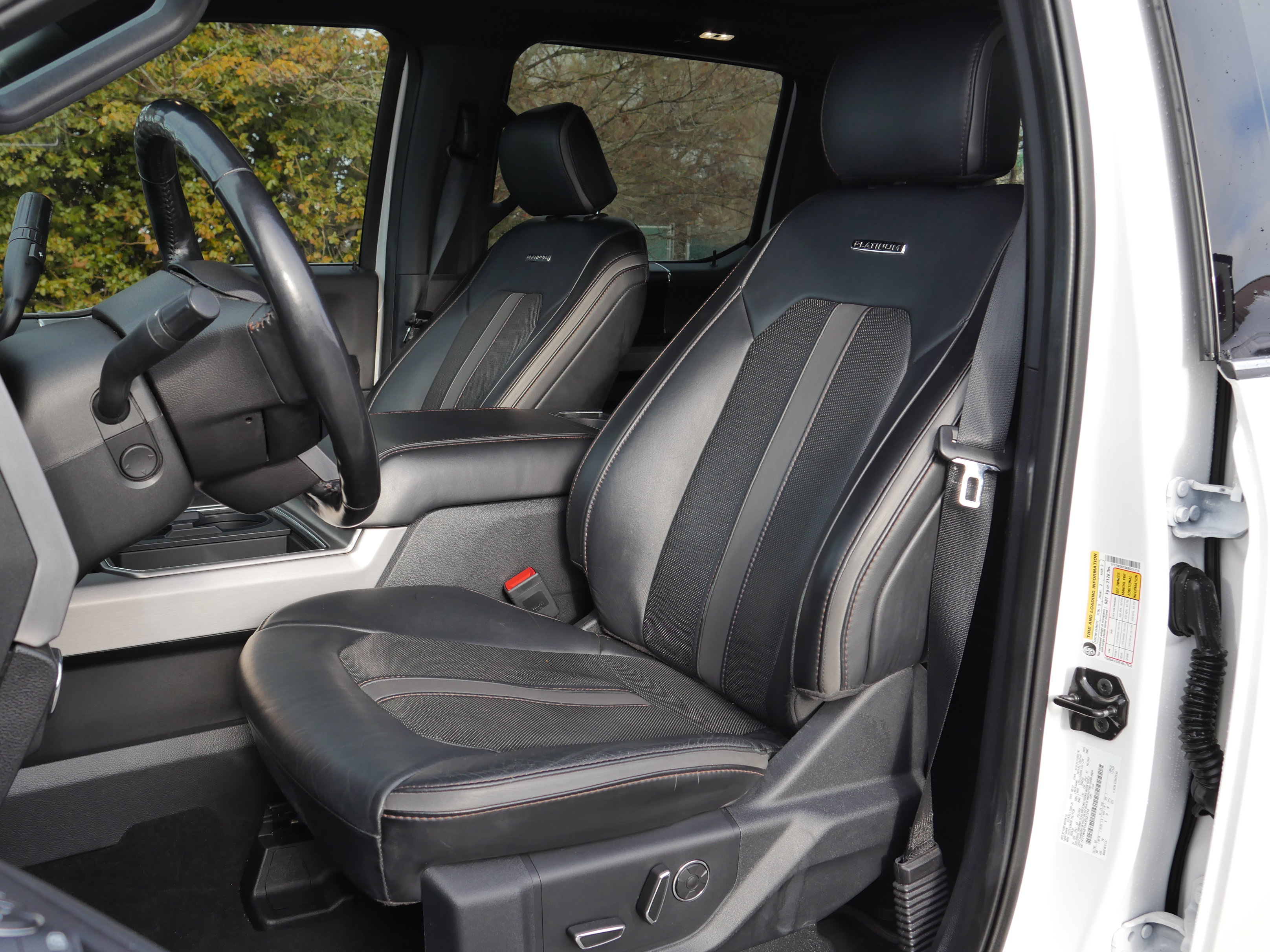 Used 2019 Ford F250 Platinum w/ Platinum Ultimate Package image 36